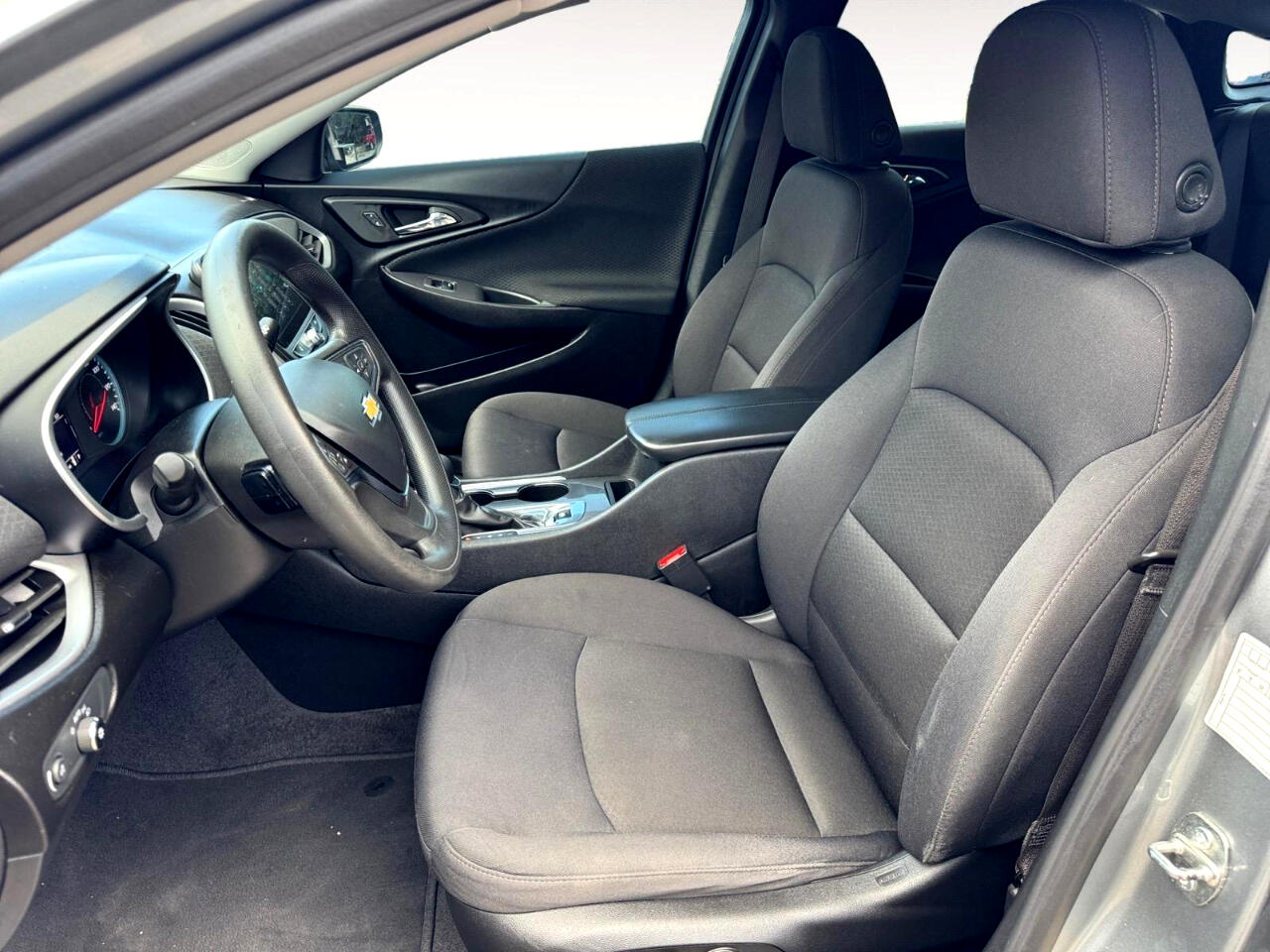 2023 Chevrolet Malibu 1LT photo 16