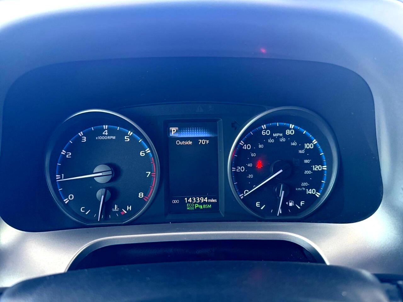 2018 Toyota RAV4 XLE photo 16