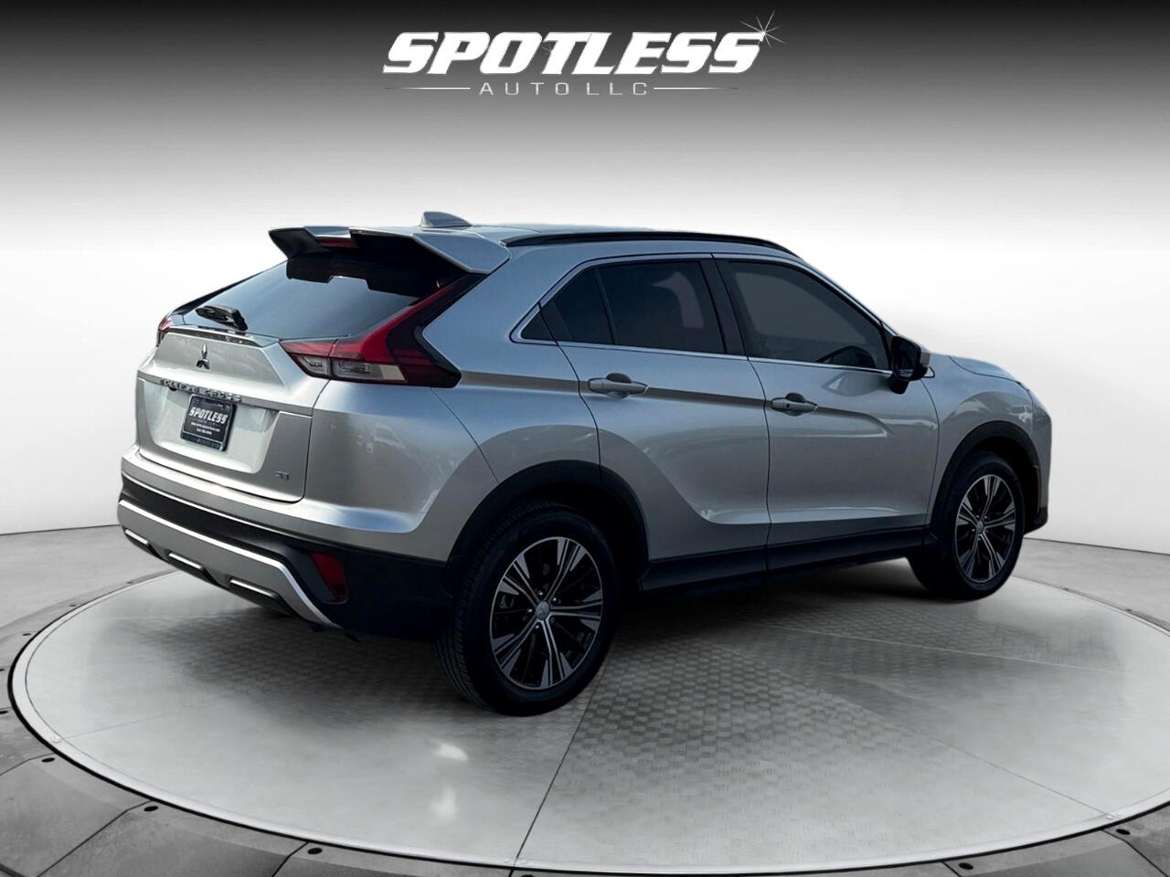 2022 Mitsubishi Eclipse Cross SE photo 8