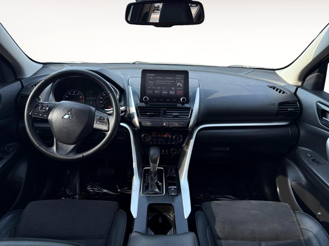 2022 Mitsubishi Eclipse Cross SE photo 18
