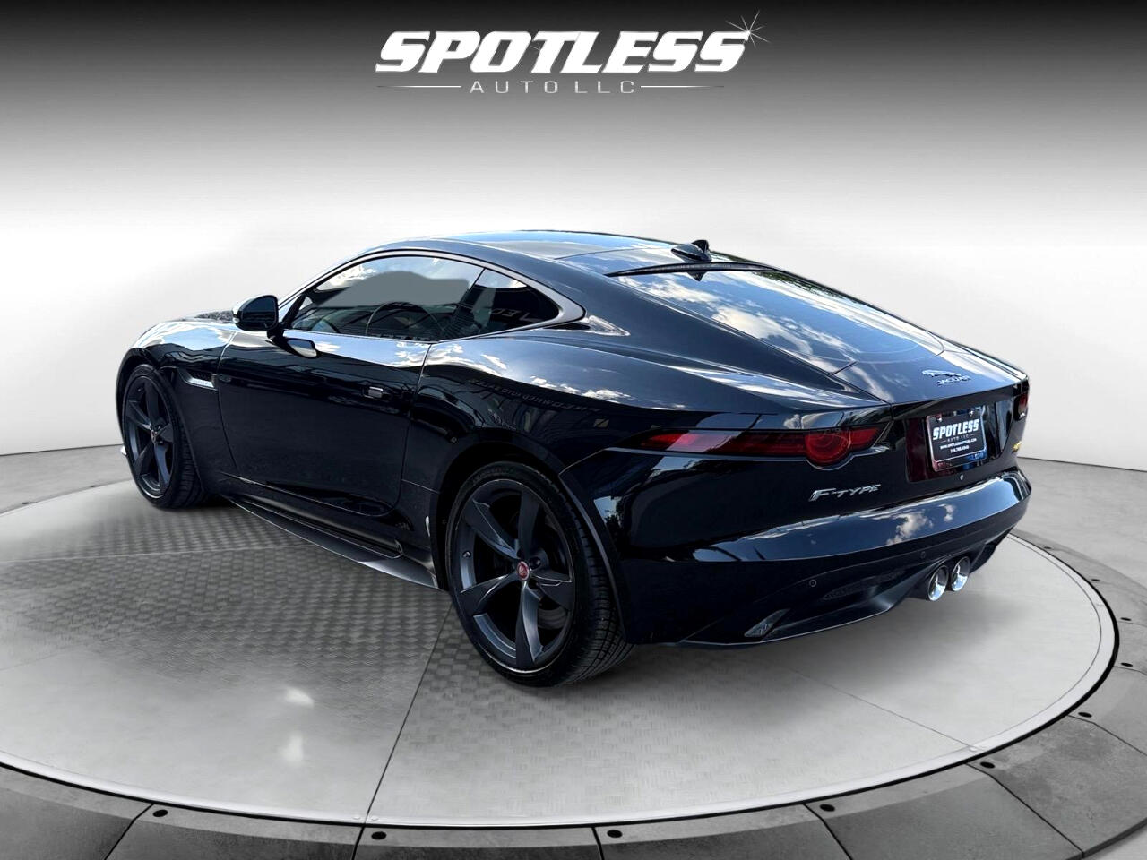 2018 Jaguar F-TYPE 400 Sport photo 3