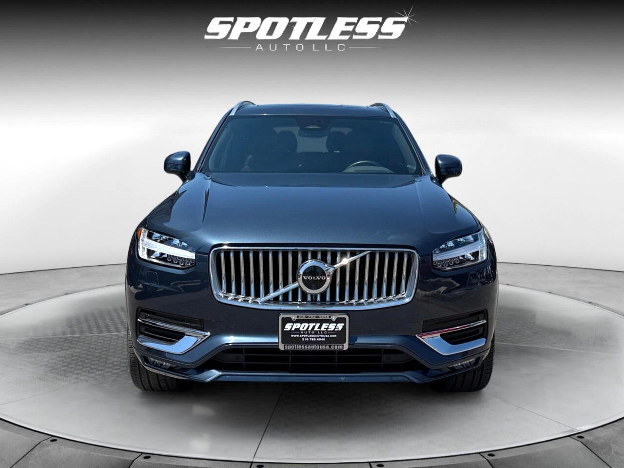 2023 Volvo XC90 Plus photo 4
