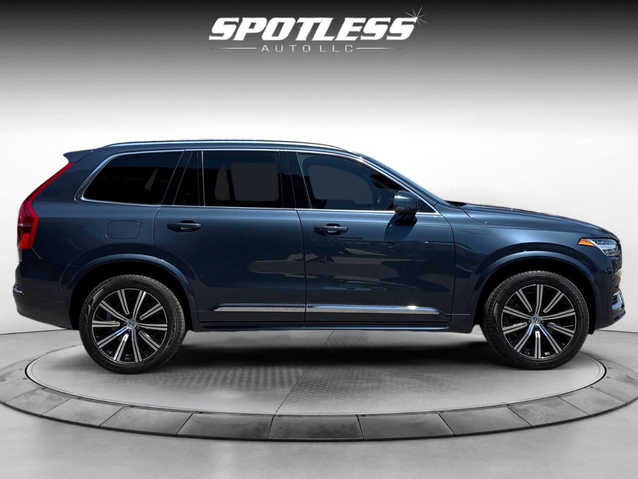 2023 Volvo XC90 Plus photo 7
