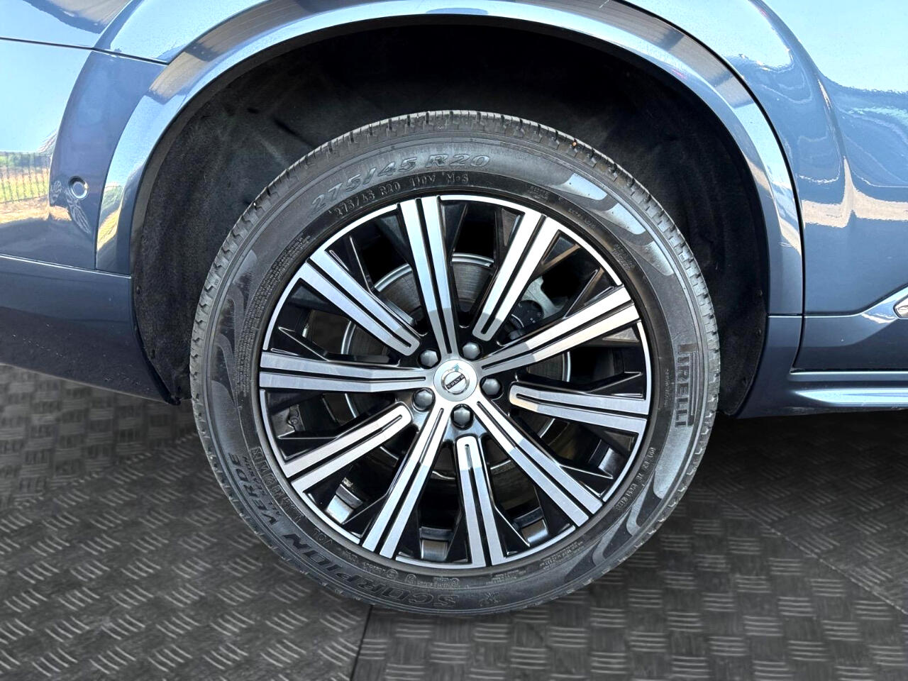 2023 Volvo XC90 Plus photo 14