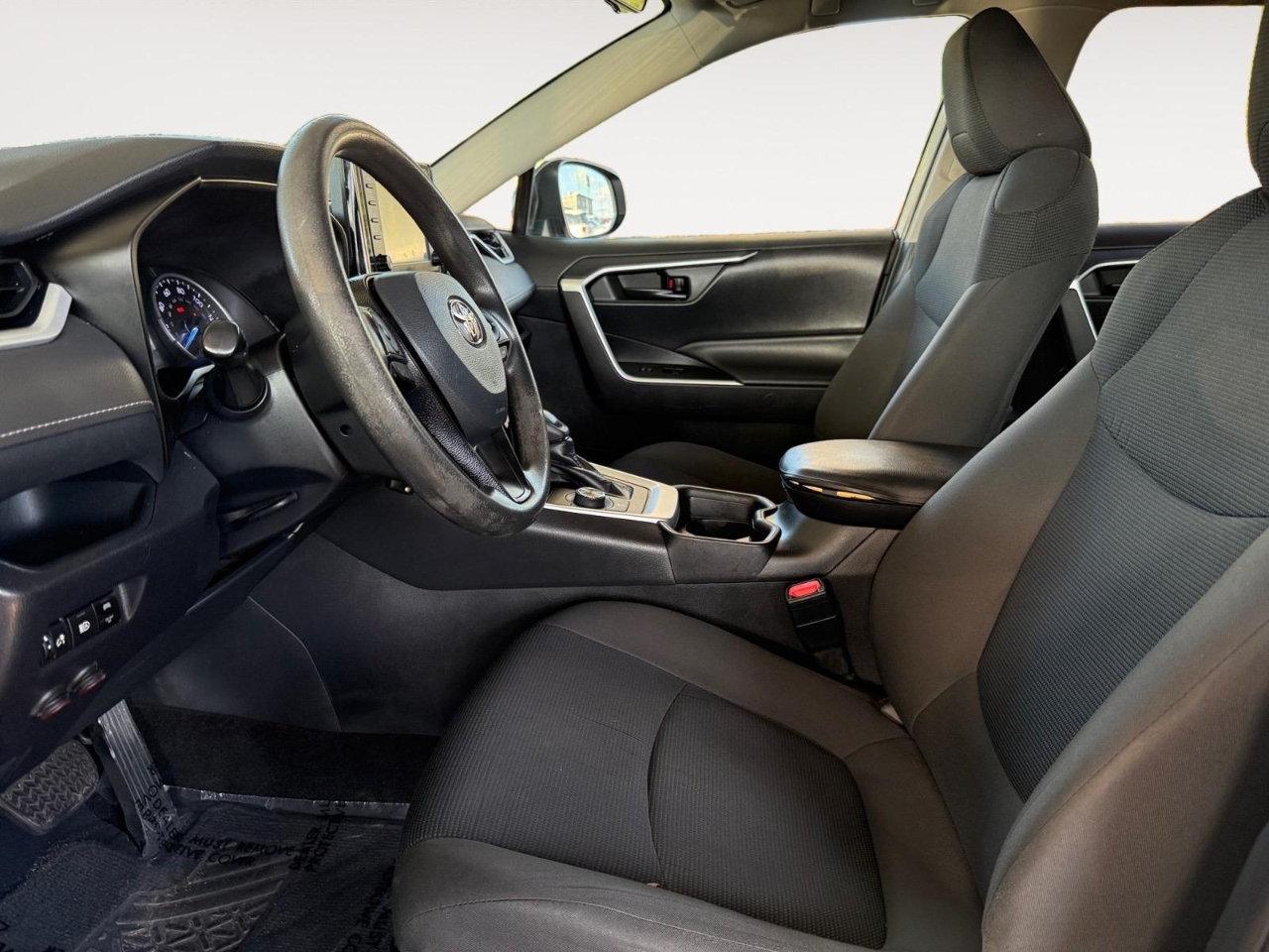 Toyota RAV4 Hybrid LE 2019 Toyota RAV4 Hybrid LE 2019
