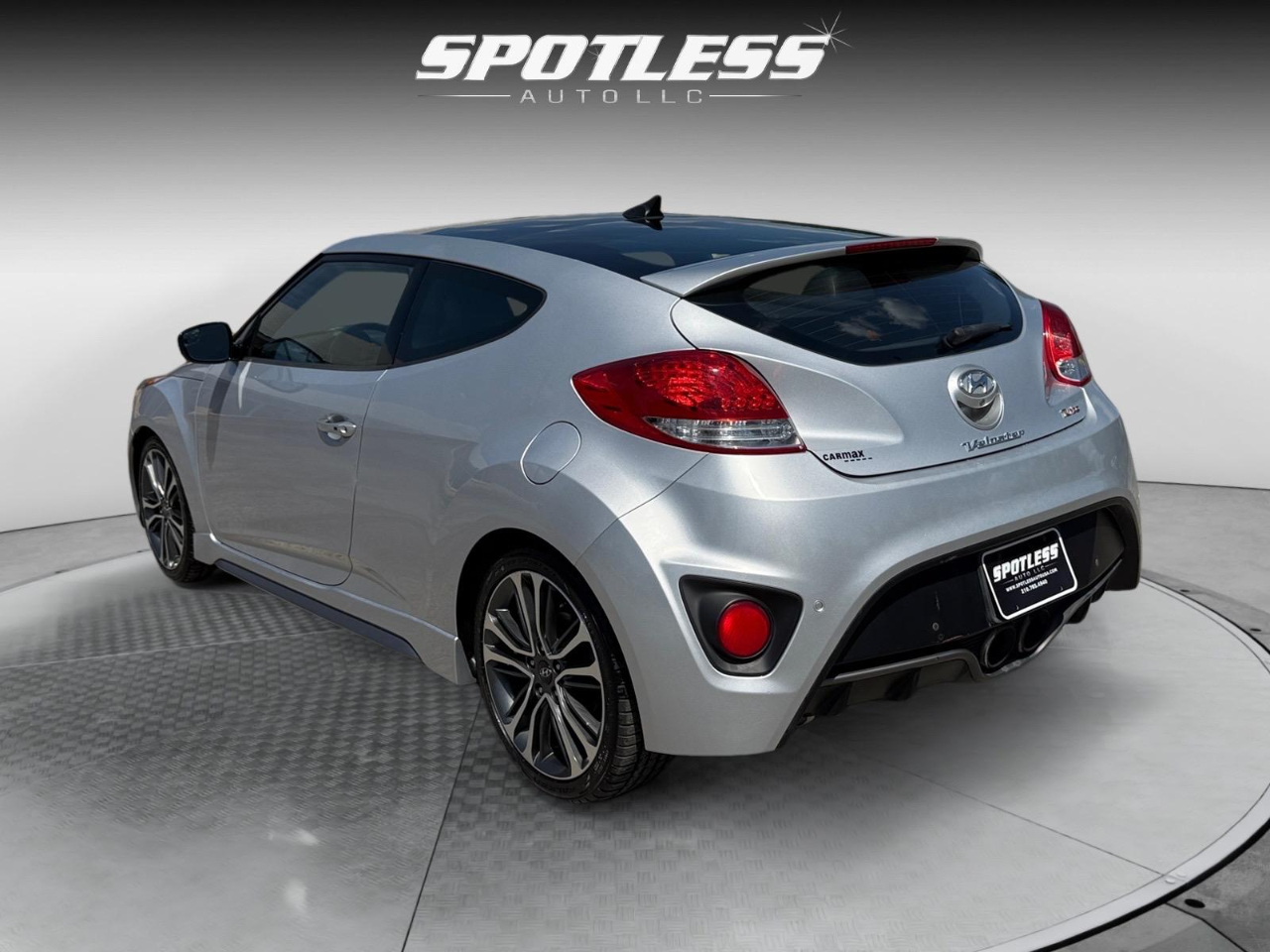 2016 Hyundai Veloster Turbo photo 3
