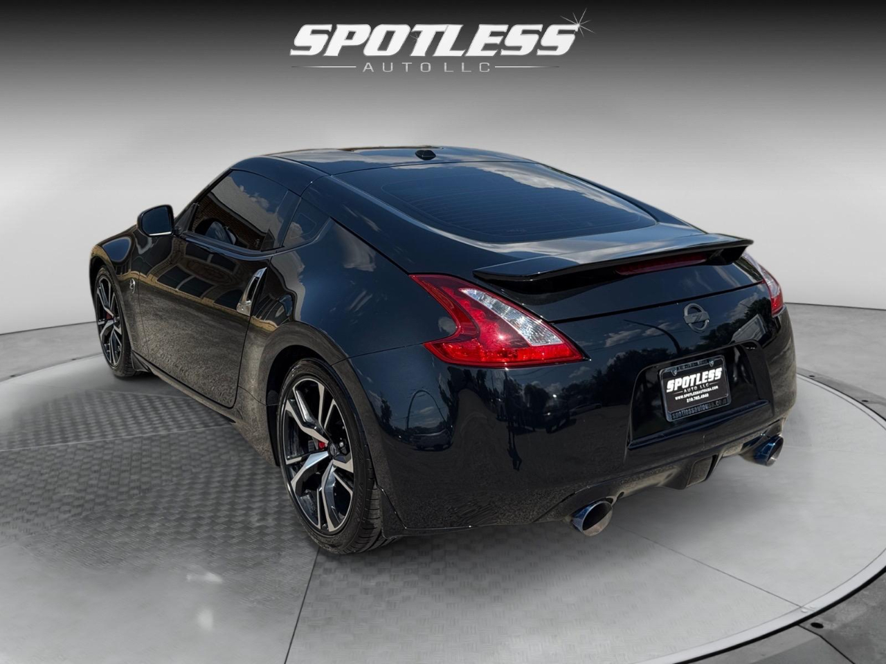 2020 Nissan Z photo 3