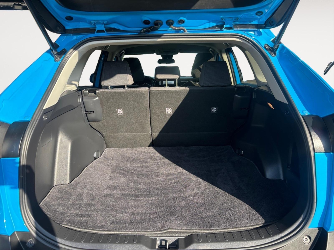 2020 Toyota RAV4 LE photo 22