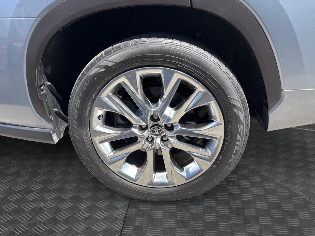 2020 Toyota Highlander Limited photo 14