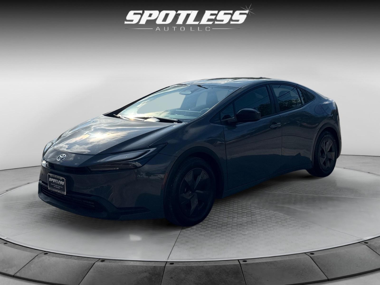 2023 Toyota Prius LE