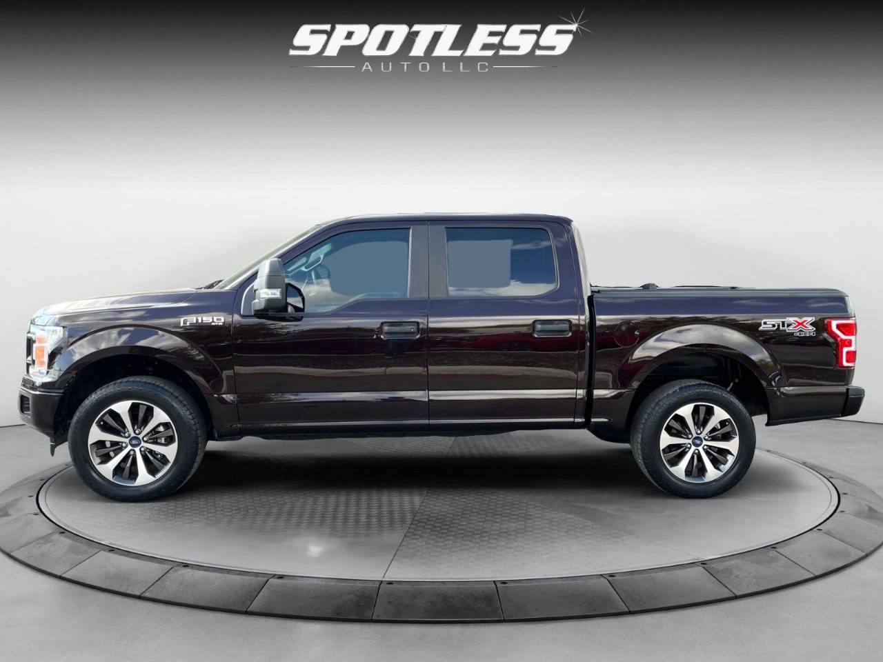 Ford F-150 XL SuperCrew 5.5-ft. Bed 4WD 2020 Ford F-150 XL SuperCrew 5.5-ft. Bed 4WD 2020