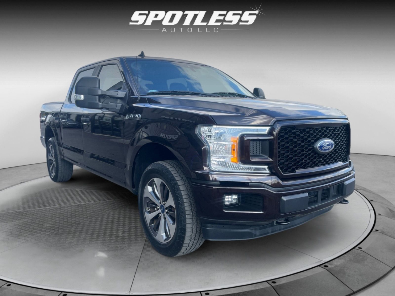 Ford F-150 XL SuperCrew 5.5-ft. Bed 4WD 2020 Ford F-150 XL SuperCrew 5.5-ft. Bed 4WD 2020