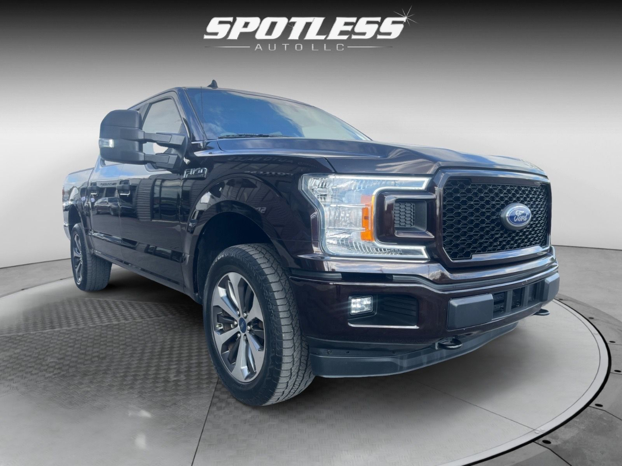 Ford F-150 XL SuperCrew 5.5-ft. Bed 4WD 2020 Ford F-150 XL SuperCrew 5.5-ft. Bed 4WD 2020