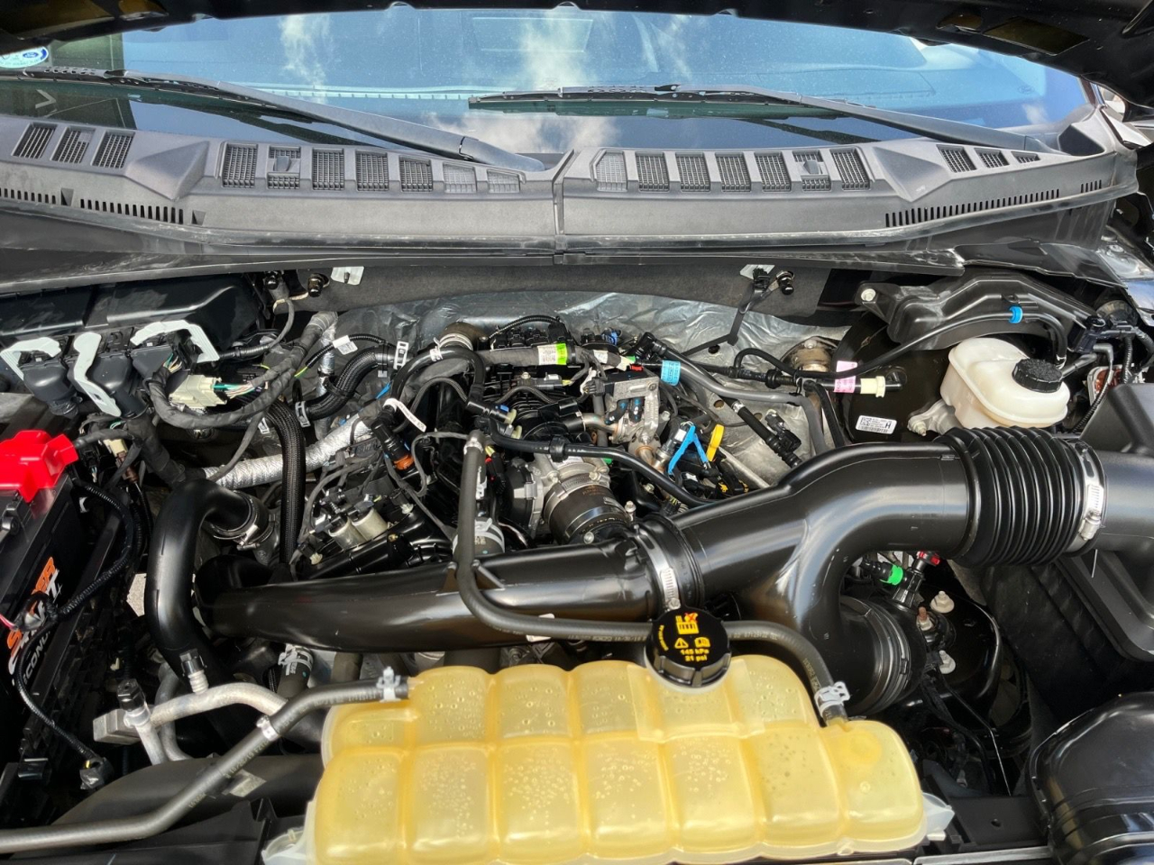 Ford F-150 XL SuperCrew 5.5-ft. Bed 4WD 2020 Ford F-150 XL SuperCrew 5.5-ft. Bed 4WD 2020