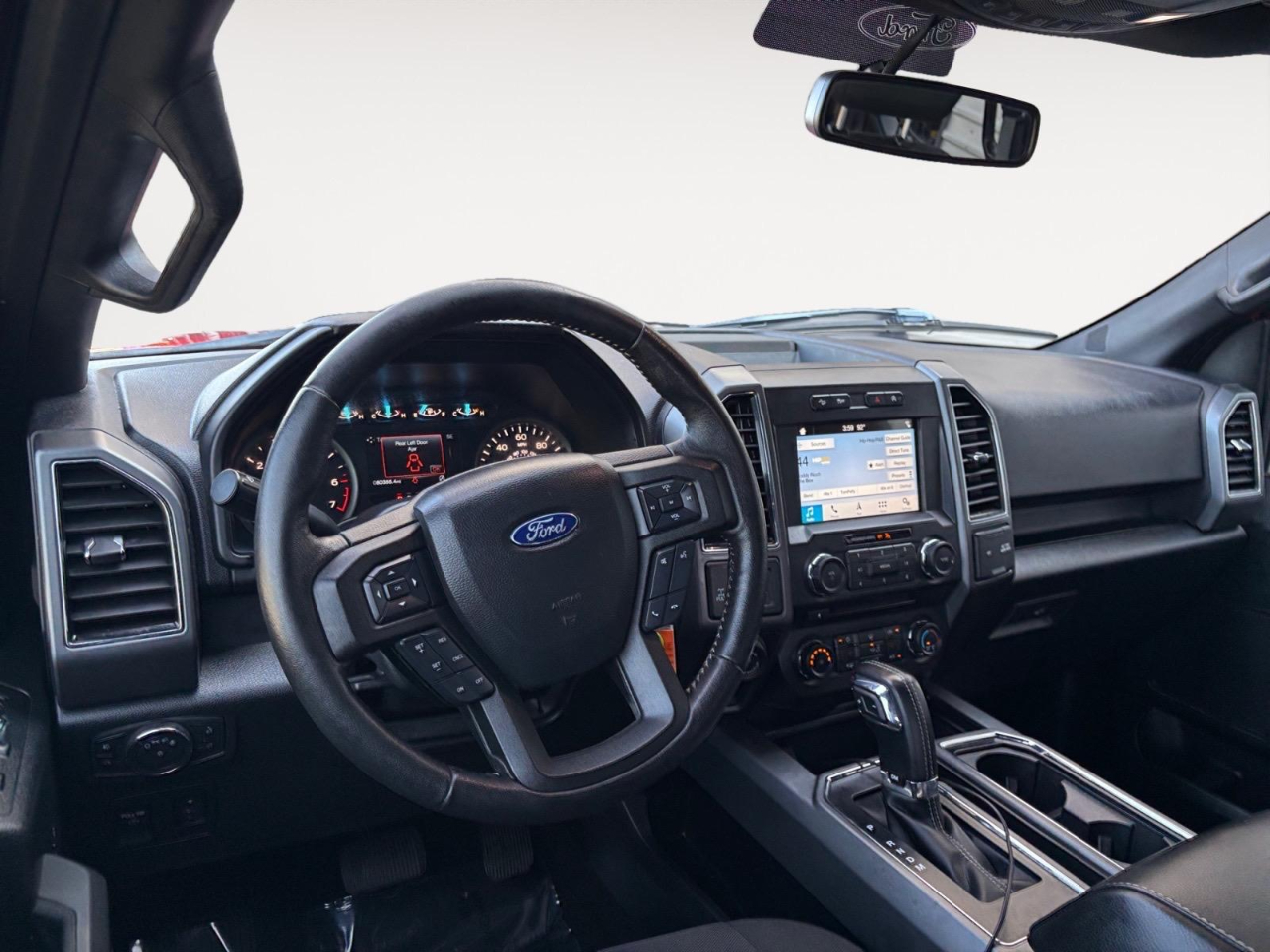 Ford F-150 XLT SuperCrew 5.5-ft. Bed 4WD 2018 Ford F-150 XLT SuperCrew 5.5-ft. Bed 4WD 2018