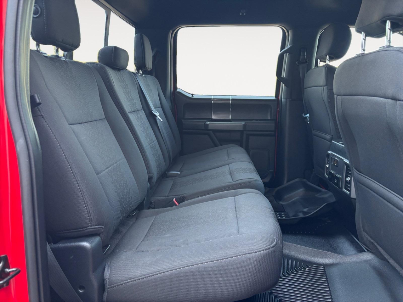 Ford F-150 XLT SuperCrew 5.5-ft. Bed 4WD 2018 Ford F-150 XLT SuperCrew 5.5-ft. Bed 4WD 2018