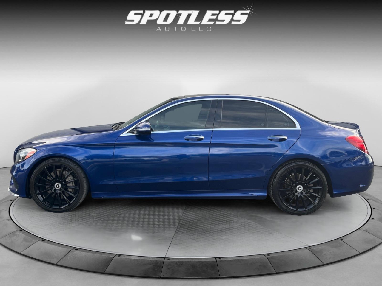 Mercedes-Benz C-Class C300 Sedan 2017 Mercedes-Benz C-Class C300 Sedan 2017