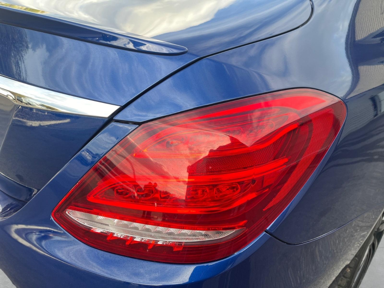 Mercedes-Benz C-Class C300 Sedan 2017 Mercedes-Benz C-Class C300 Sedan 2017