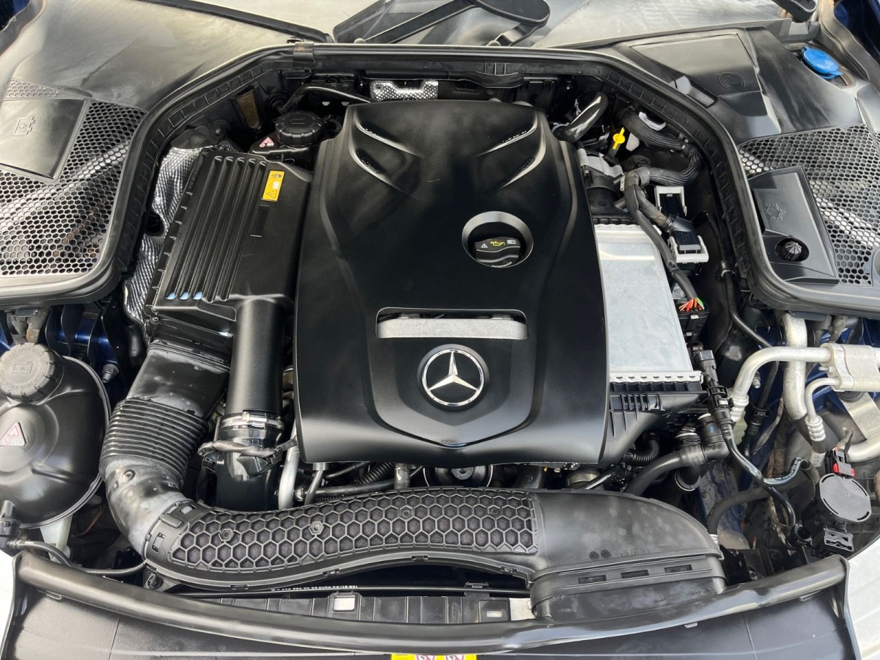 Mercedes-Benz C-Class C300 Sedan 2017 Mercedes-Benz C-Class C300 Sedan 2017