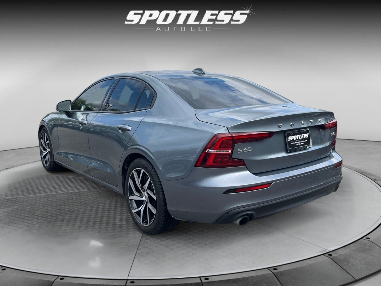 Volvo S60 T5 Momentum 2019 Volvo S60 T5 Momentum 2019