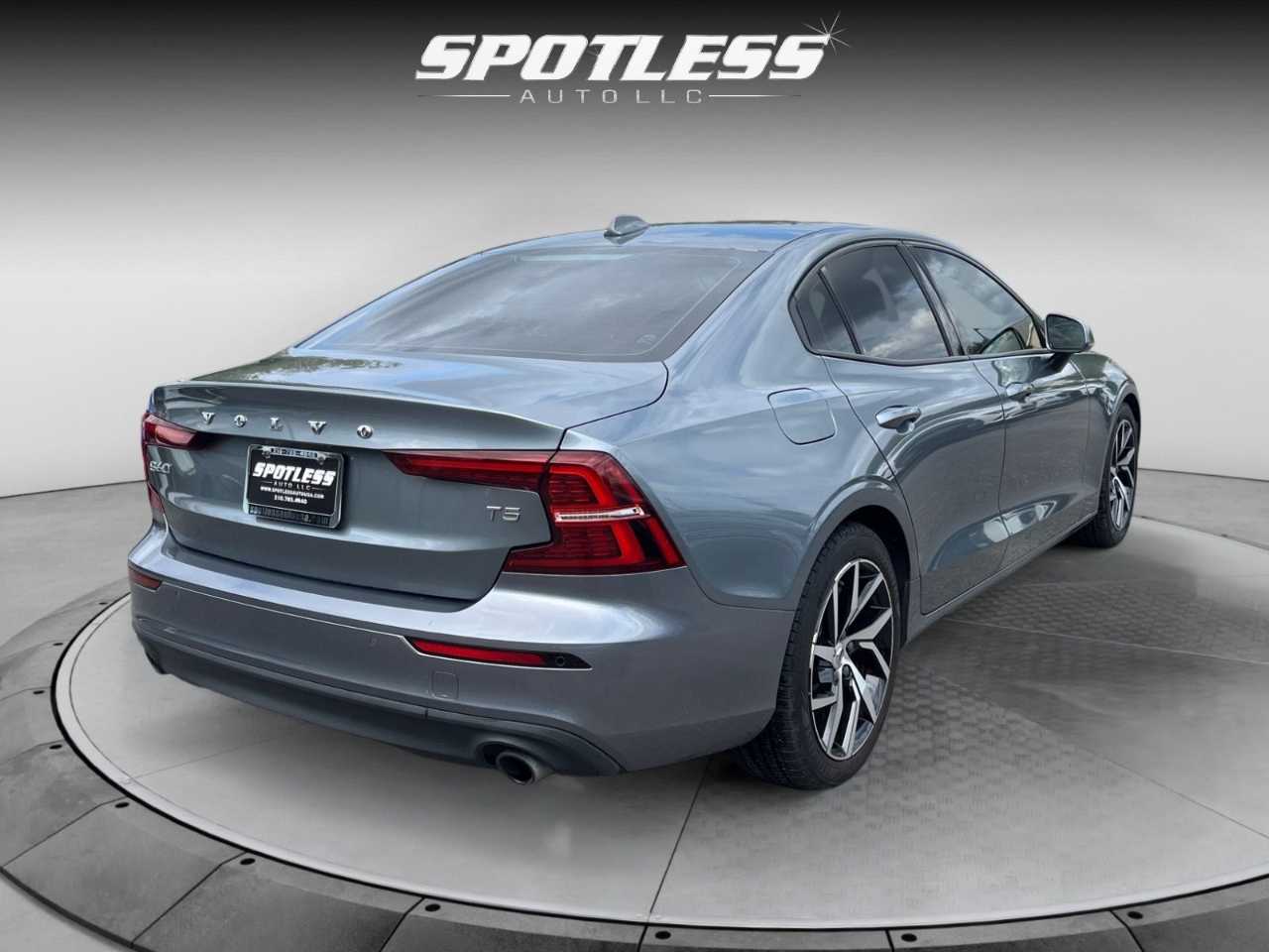 Volvo S60 T5 Momentum 2019 Volvo S60 T5 Momentum 2019