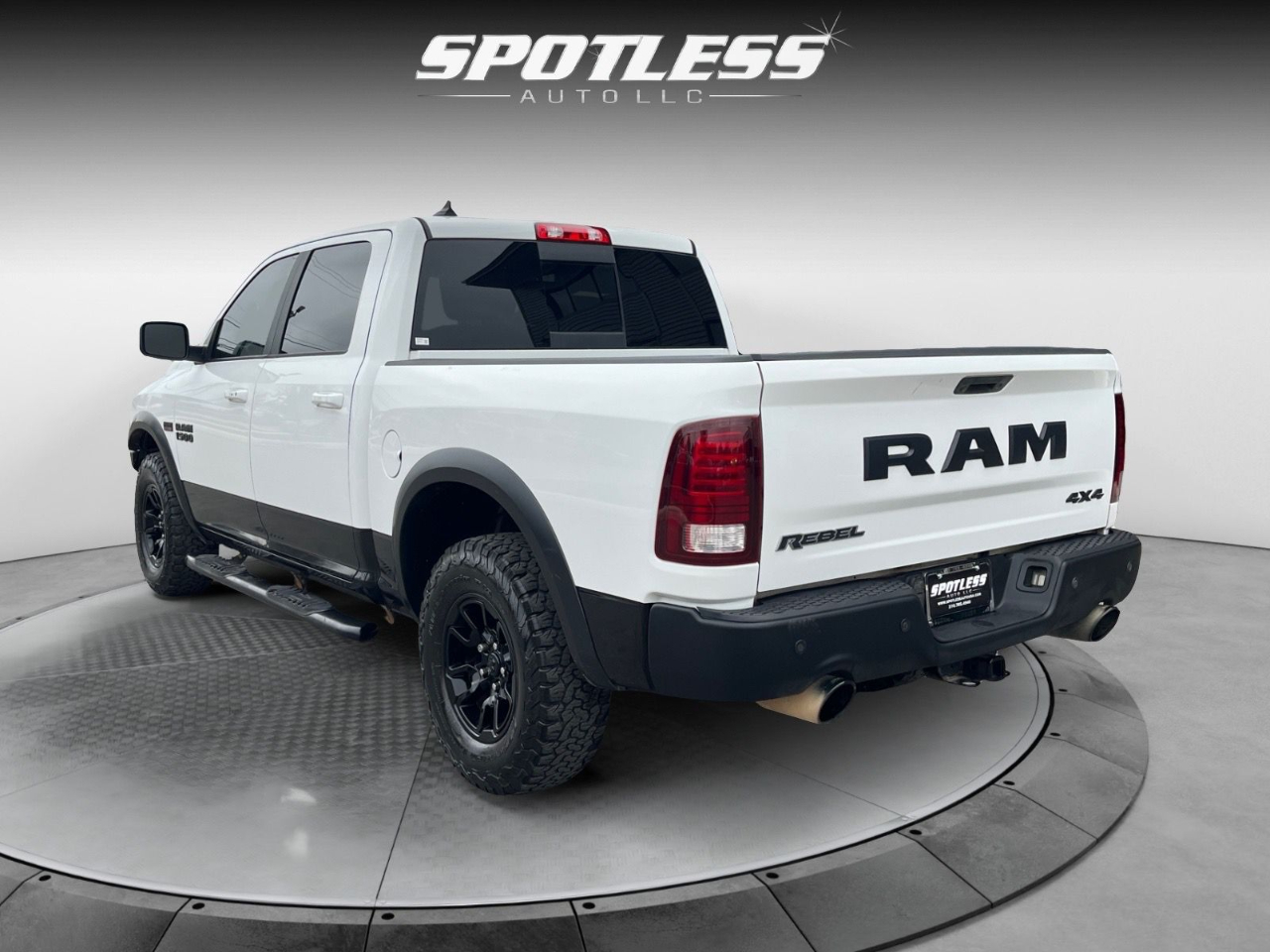 RAM 1500 Rebel Crew Cab SWB 4WD 2018 RAM 1500 Rebel Crew Cab SWB 4WD 2018