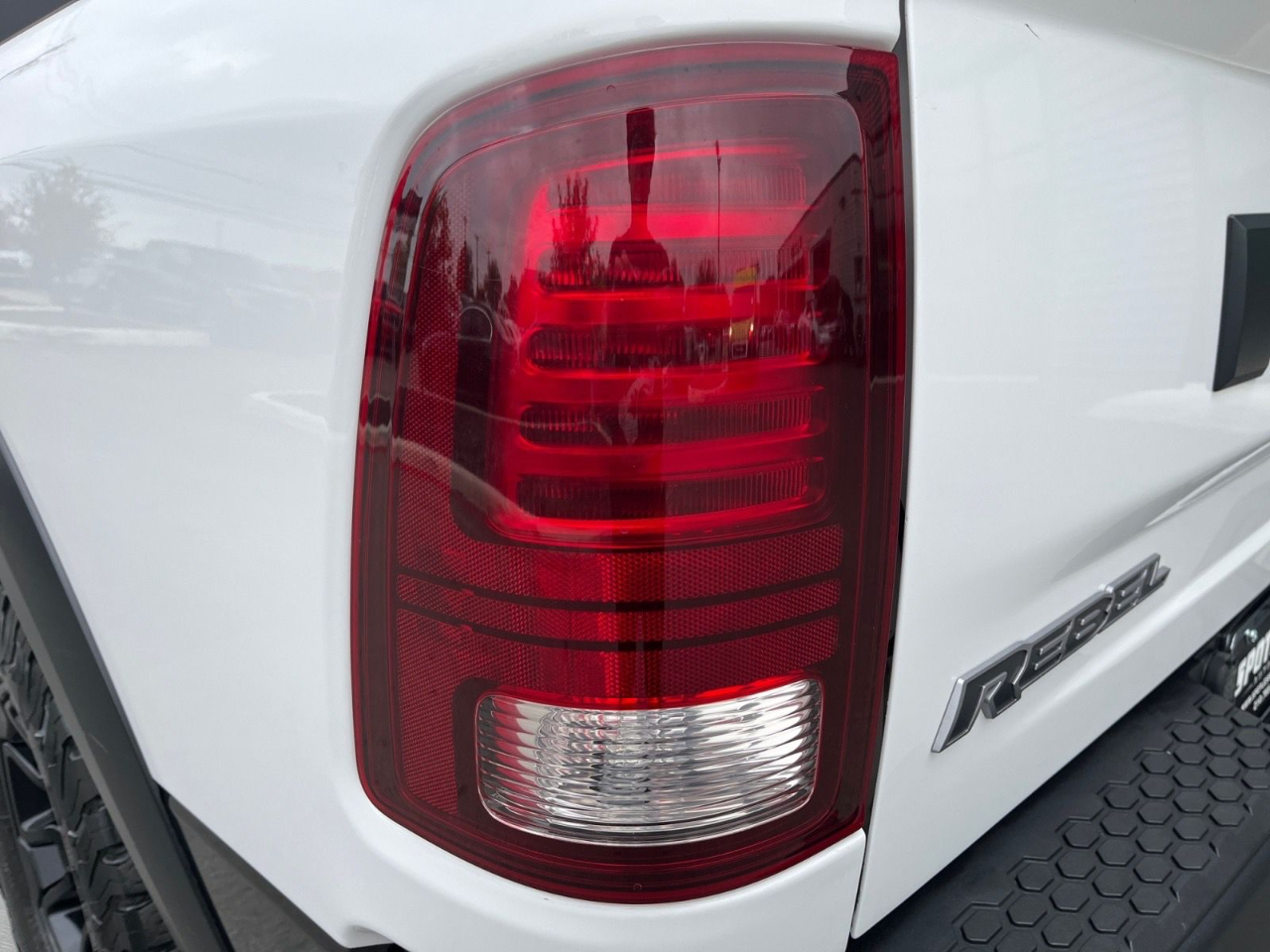 RAM 1500 Rebel Crew Cab SWB 4WD 2018 RAM 1500 Rebel Crew Cab SWB 4WD 2018