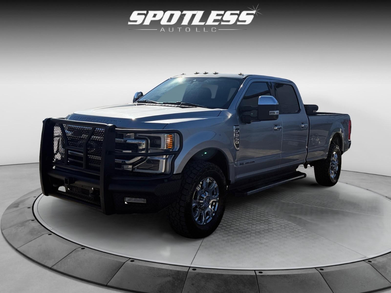 2021 Ford F-350 SD Lariat Crew Cab 4WD