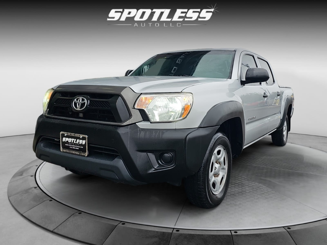 Toyota Tacoma Double Cab Auto 2WD 2012