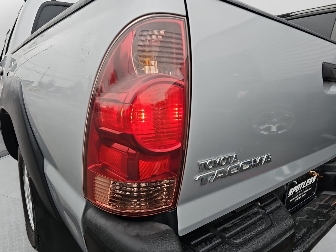 Toyota Tacoma Double Cab Auto 2WD 2012