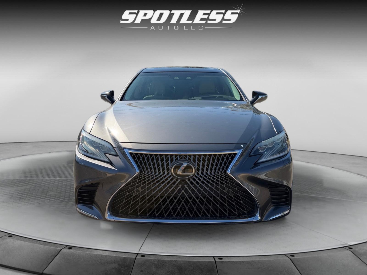 2018 Lexus LS 500 photo 4