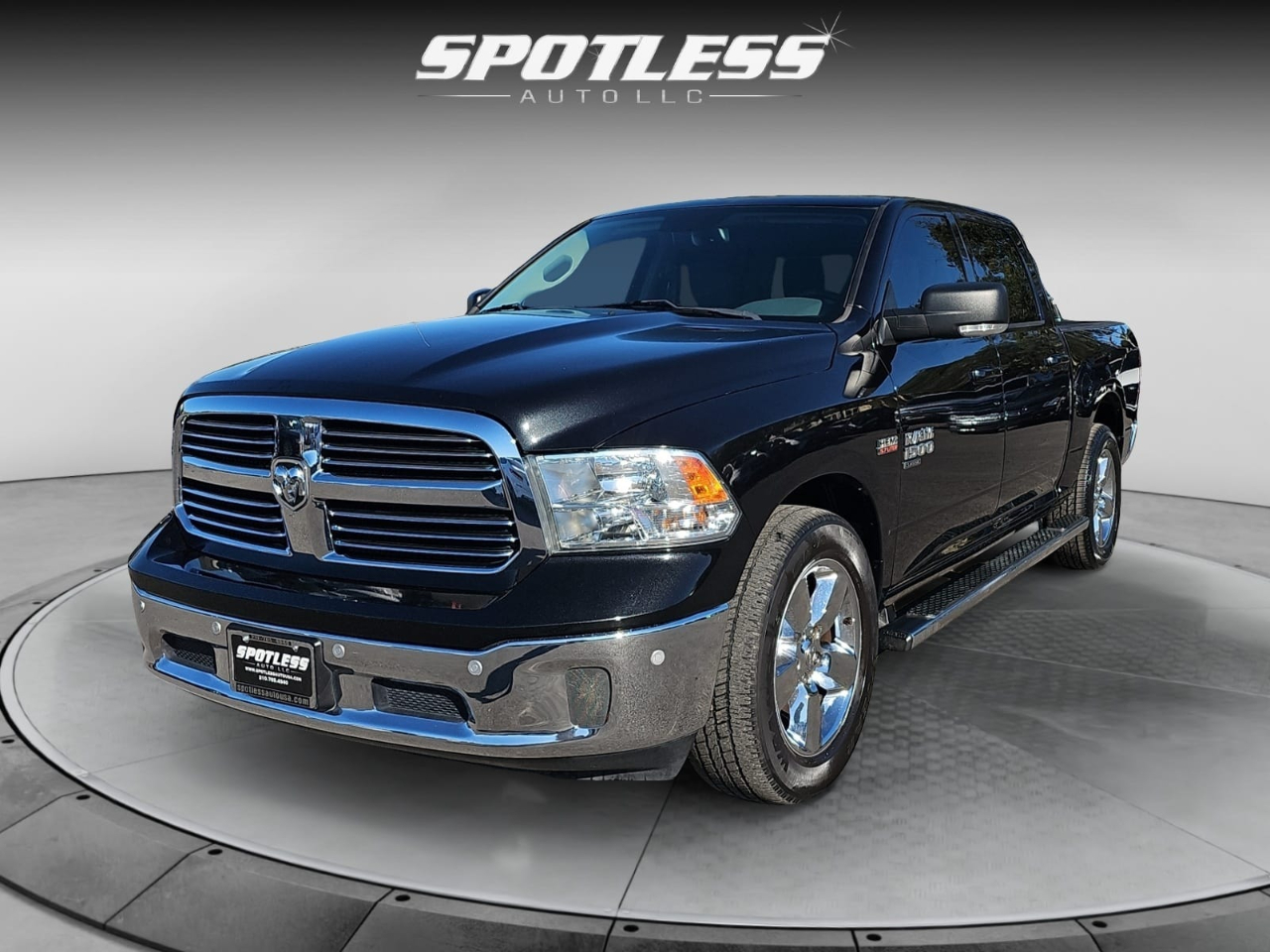 2019 RAM 1500 Classic Lone Star 4x2 Crew Cab 5'7" Box