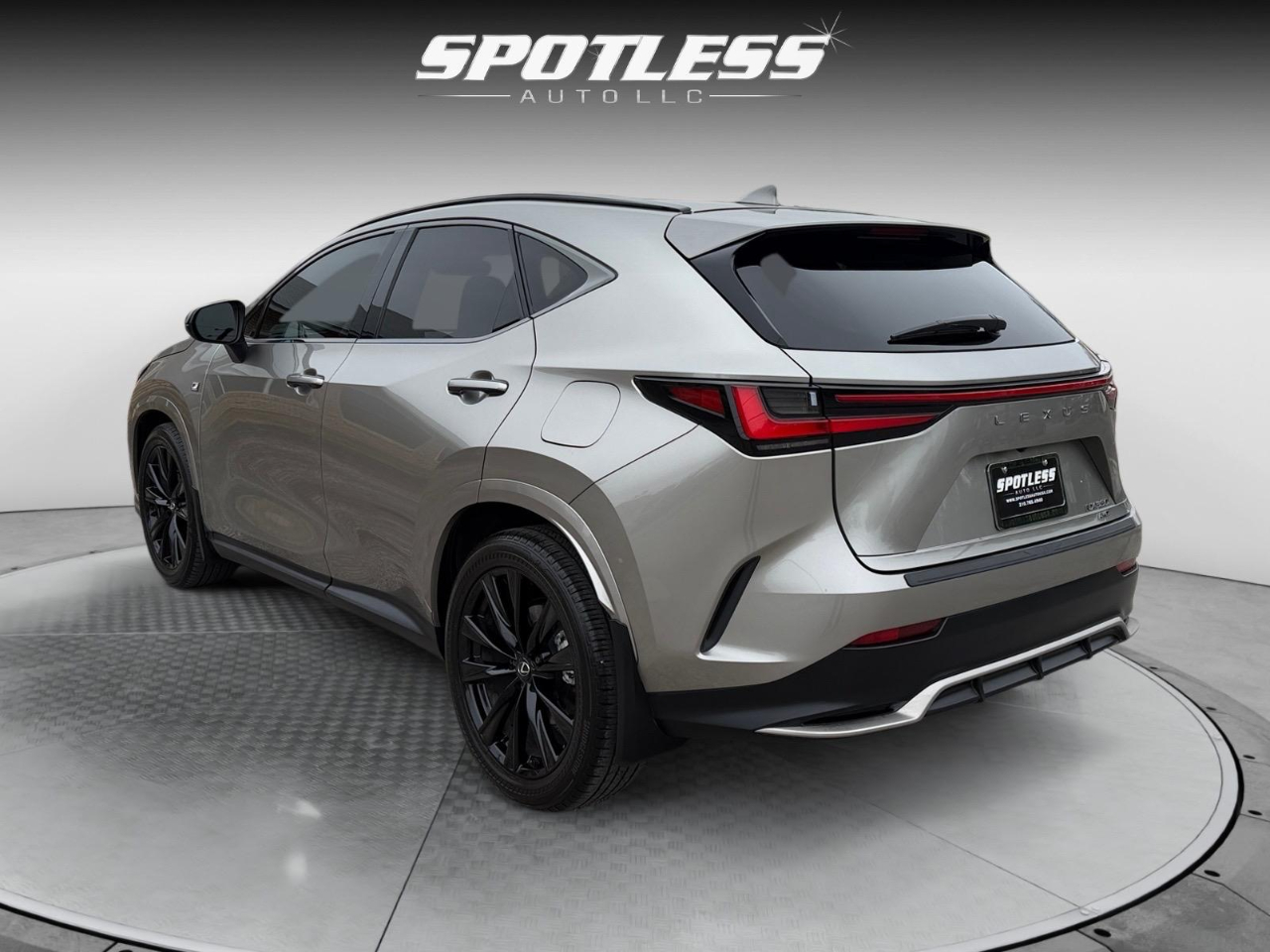 2024 Lexus NX 350 F SPORT Handling AWD photo 3