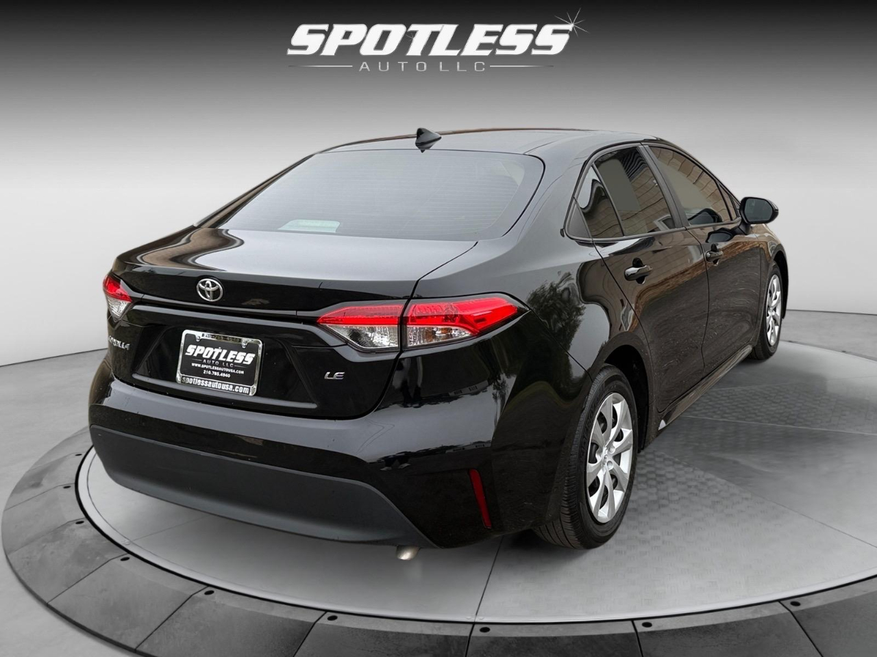 Toyota Corolla LE 2024