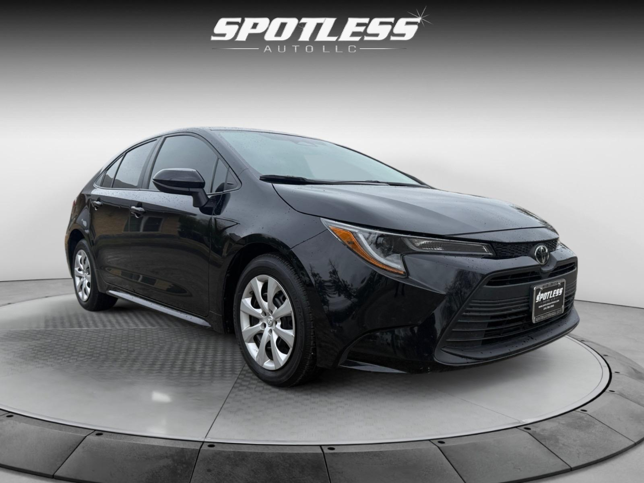 Toyota Corolla LE 2024