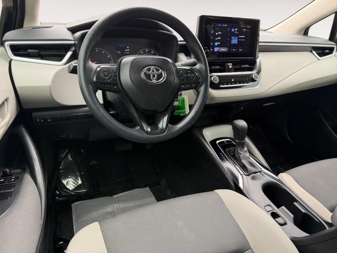 Toyota Corolla LE 2024