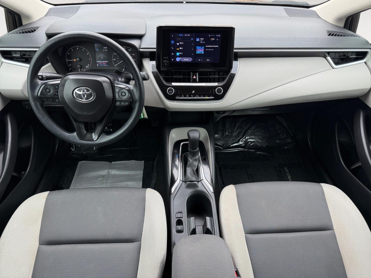 Toyota Corolla LE 2024