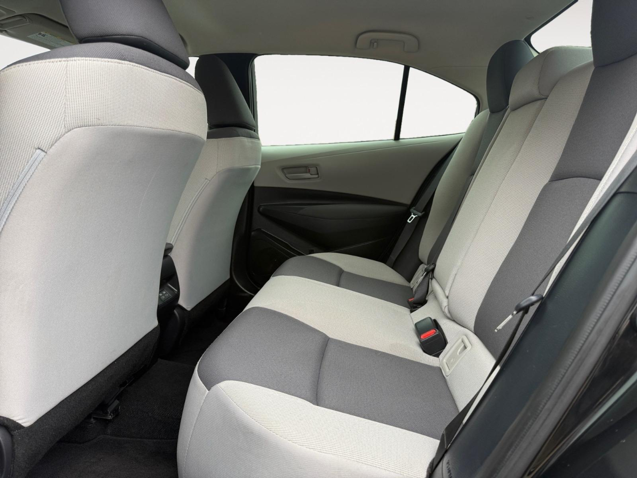 Toyota Corolla LE 2024