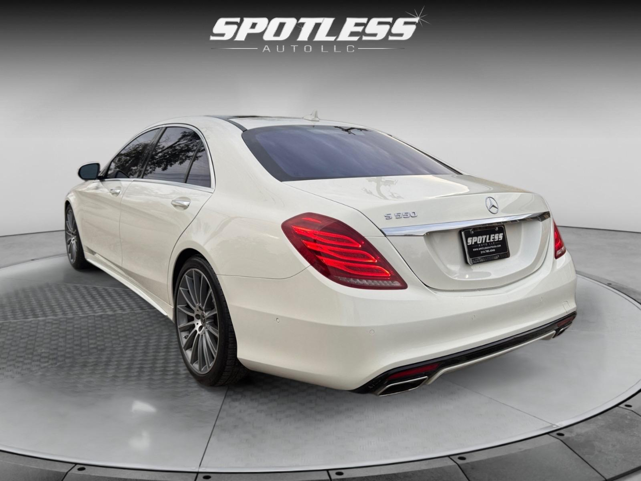 2017 Mercedes Benz S 550 photo 3