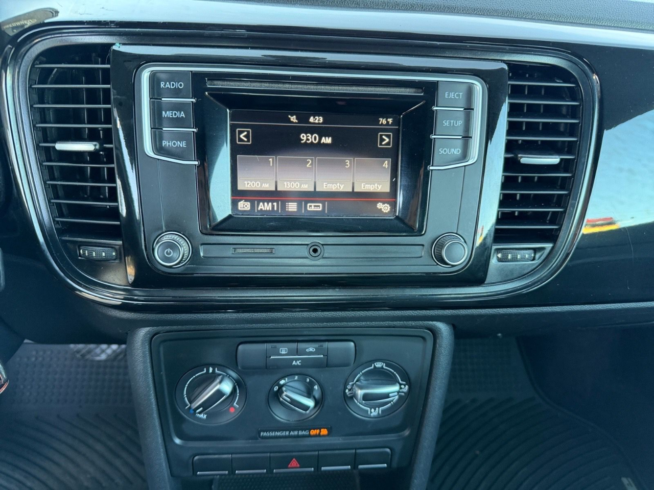 Volkswagen Beetle 1.8T S 2017