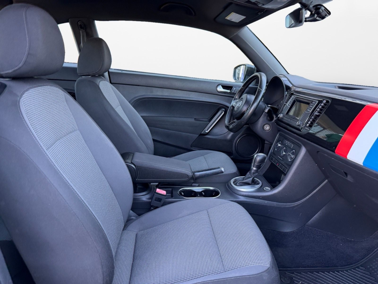 Volkswagen Beetle 1.8T S 2017