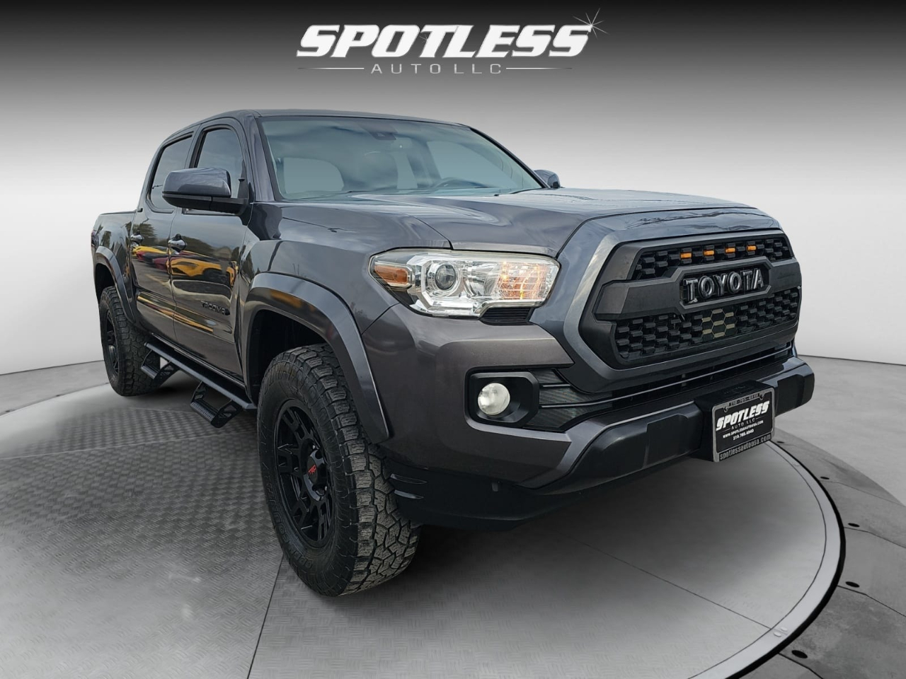 Toyota Tacoma SR5 2021
