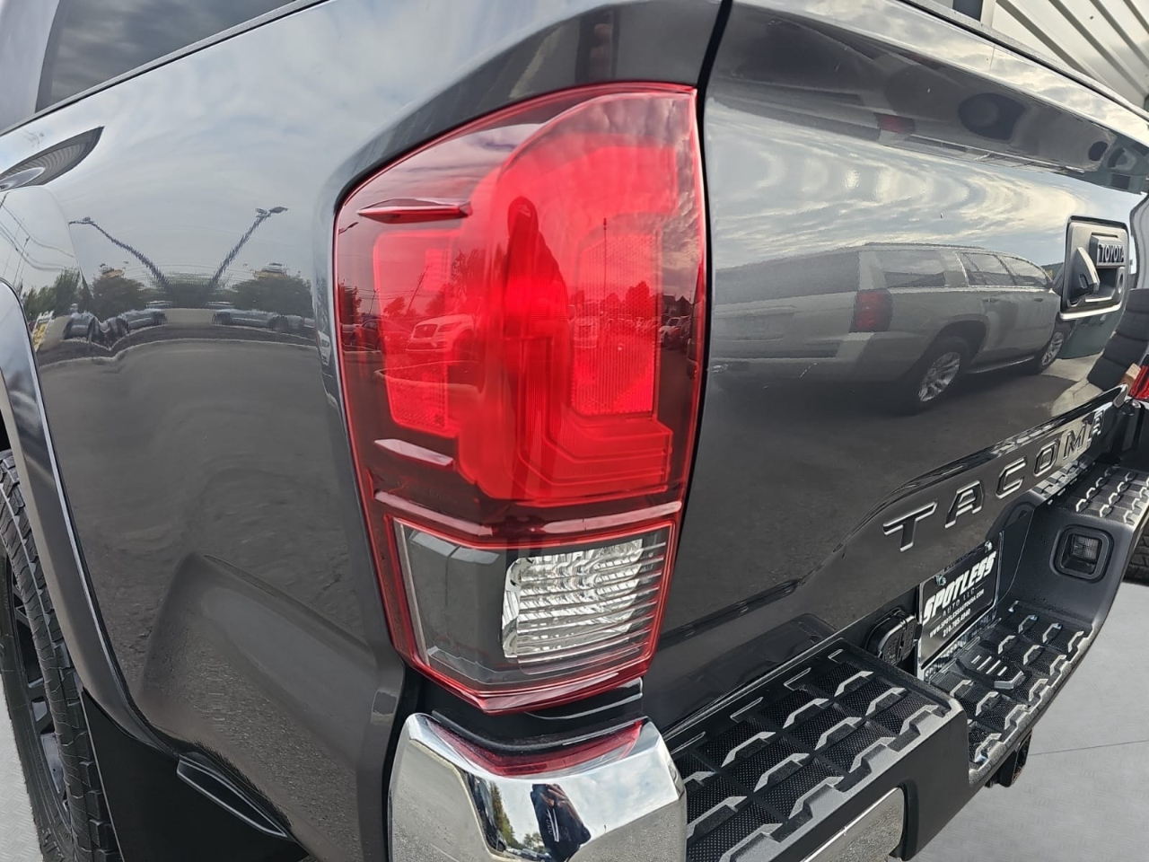 Toyota Tacoma SR5 2021