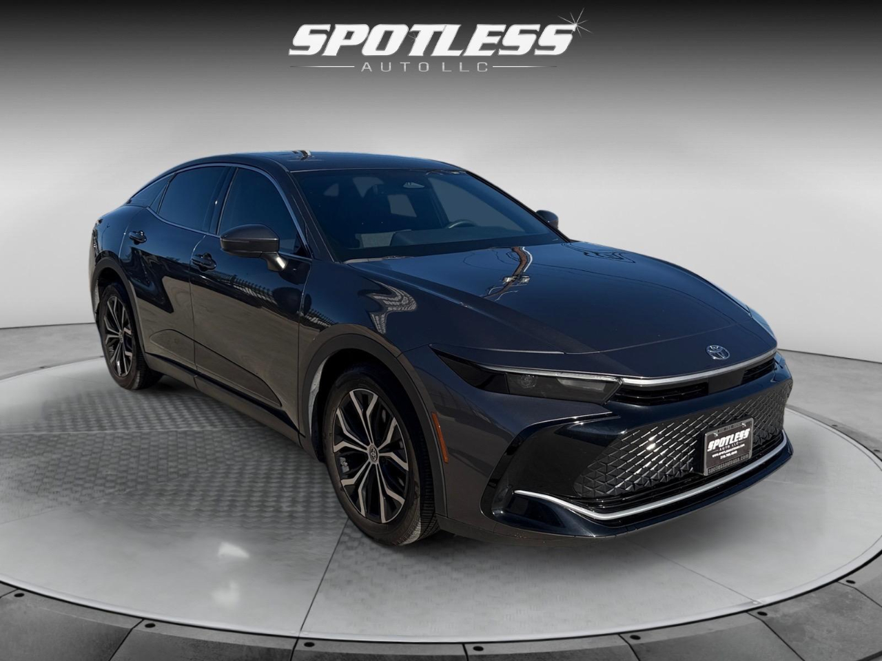 Toyota Crown XLE 2024