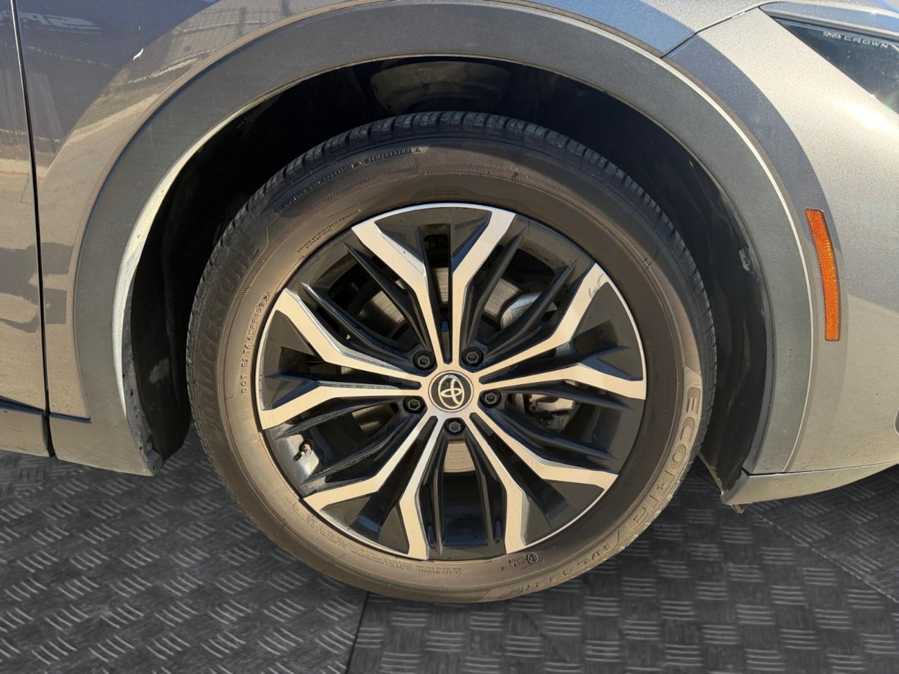 Toyota Crown XLE 2024