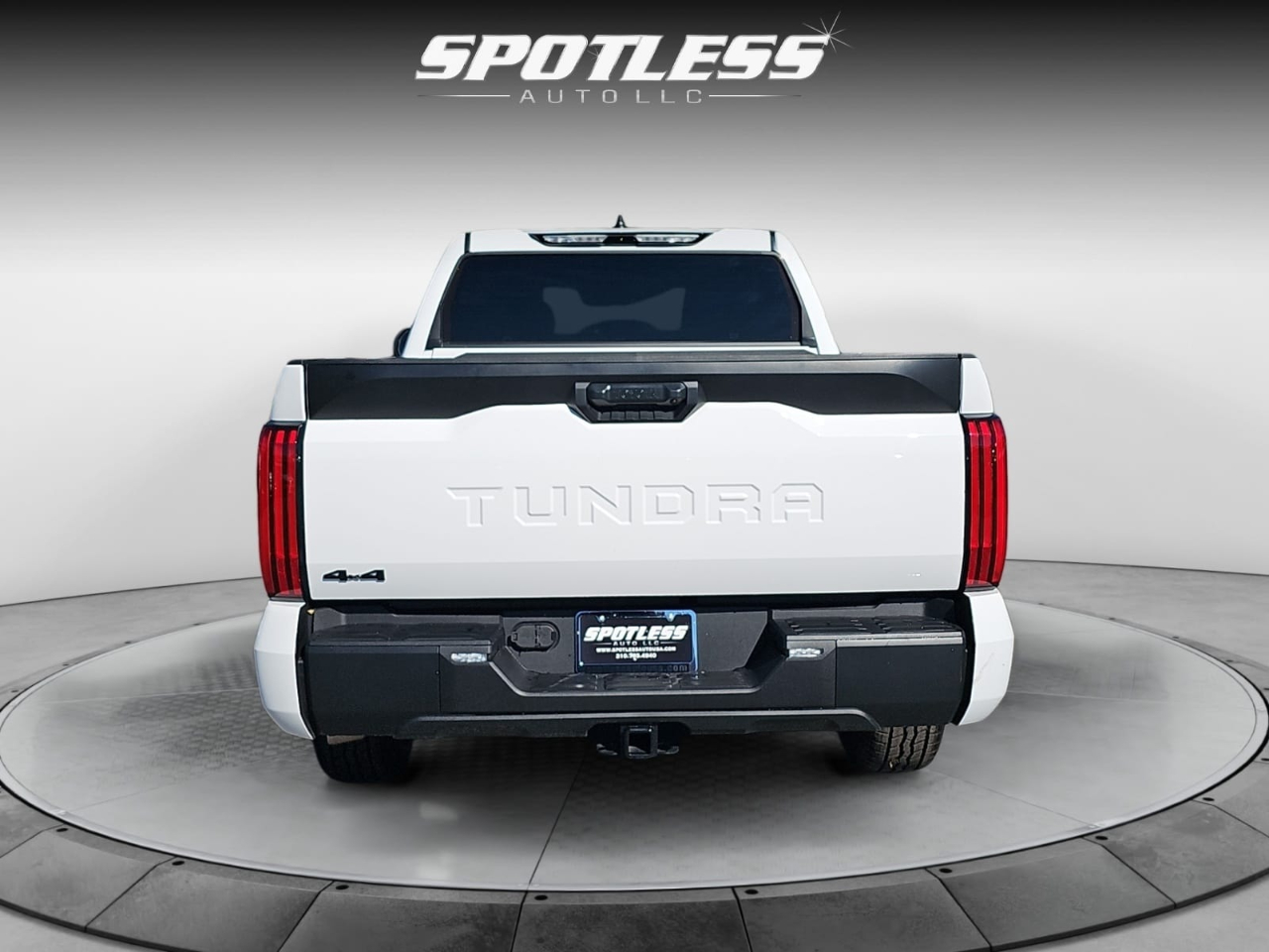 Toyota Tundra SR CrewMax 4WD 2025