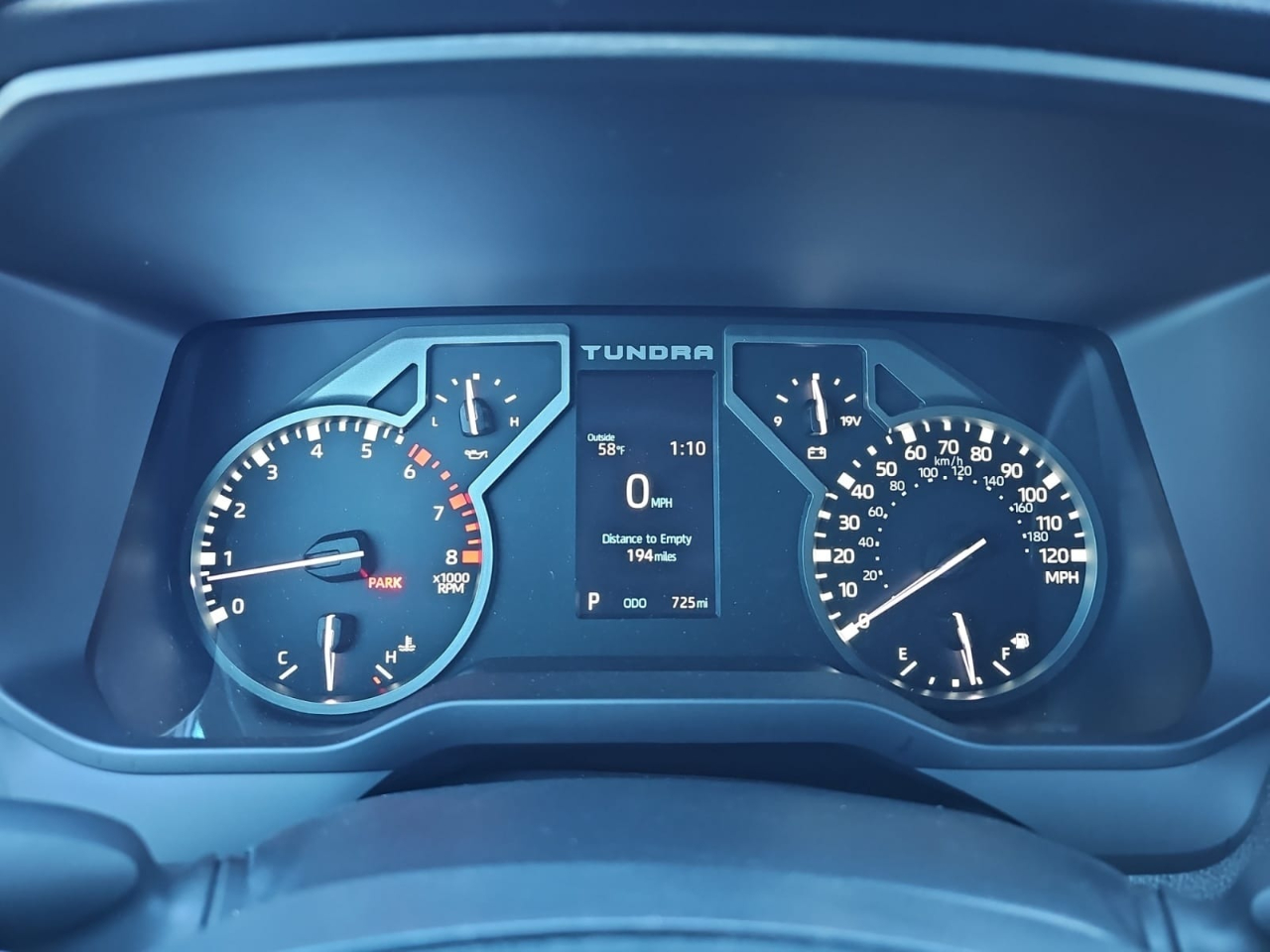 Toyota Tundra SR CrewMax 4WD 2025