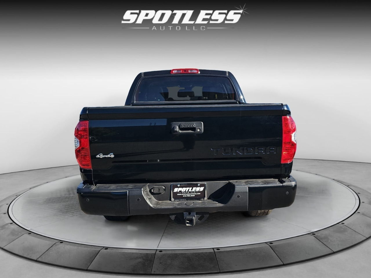 Toyota Tundra Platinum CrewMax 5.7L 4WD 2019