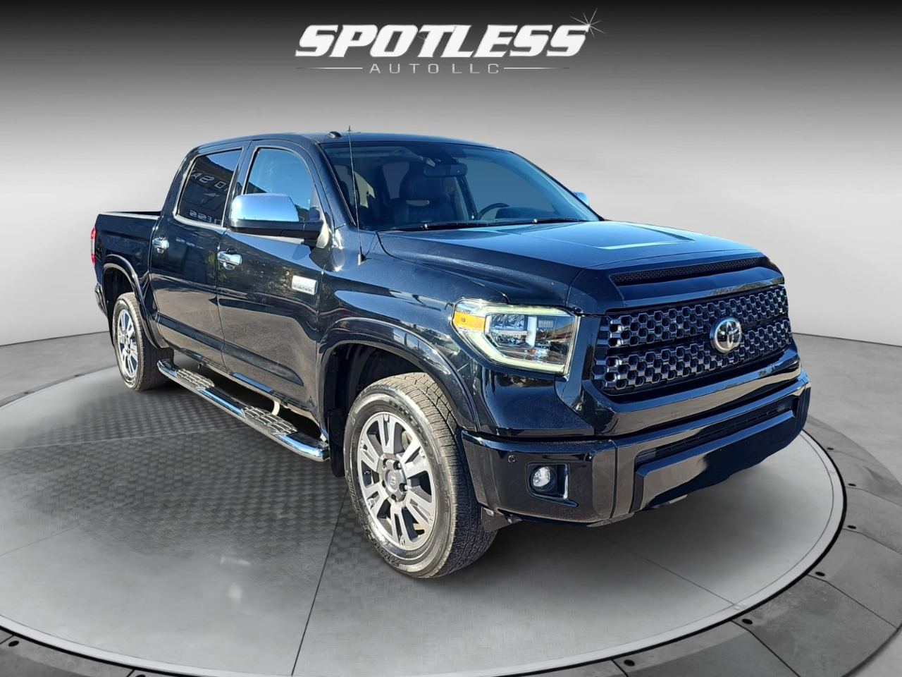 Toyota Tundra Platinum CrewMax 5.7L 4WD 2019