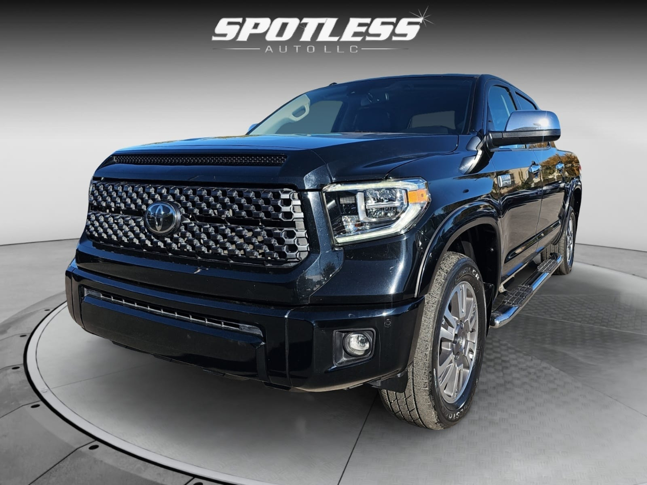 Toyota Tundra Platinum CrewMax 5.7L 4WD 2019